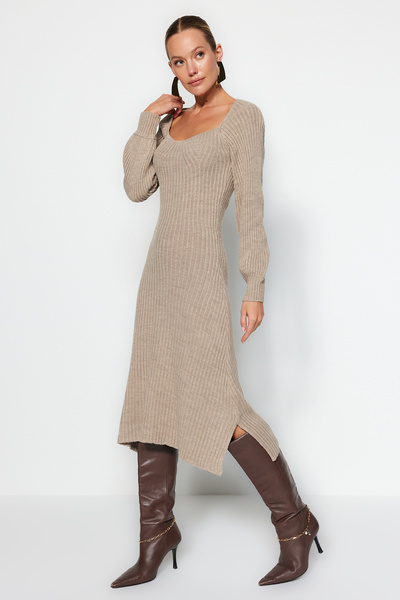 Trendyol Collection Norkové pletené šaty Midi Heart Collar TWOAW24EL00212