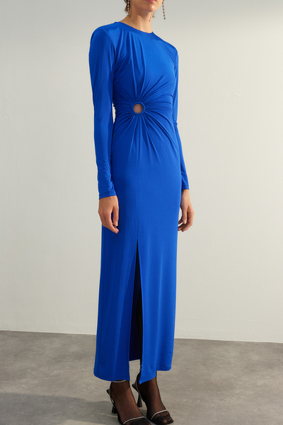 Trendyol Collection Лімітована серія Saks Сукня з вирізаним вікном з розрізами TPRAW24EL00207