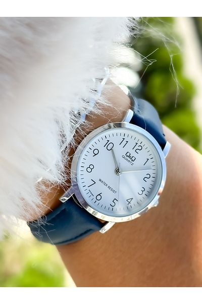 Q&Q Retro Navy Blue, 24 Months Warranty, Waterproof, Leather Strap with Numbers, Women's Wristwatch+Bracelet