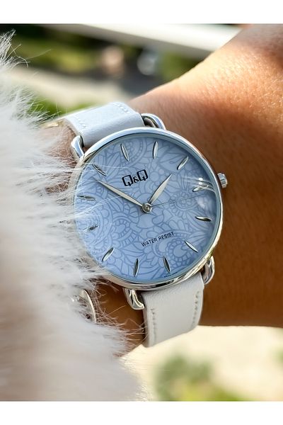 Q&Q Retro White Color, 24 Months Warranty, Waterproof, Leather Strap Women's Wristwatch+Bracelet
