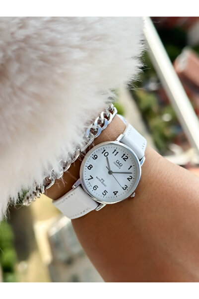 Q&Q Brand Retro White Color, 24 Months Warranty, Waterproof, Leather Strap with Numbers Women's Wristwatch+Bracelet
