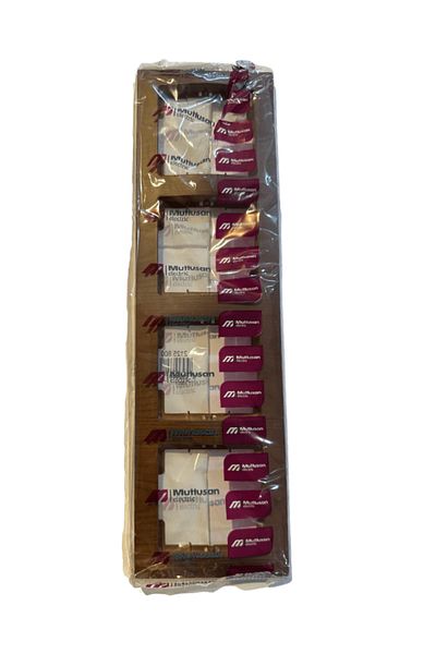 Mutlusan Quadruple Horizontal Frame Walnut