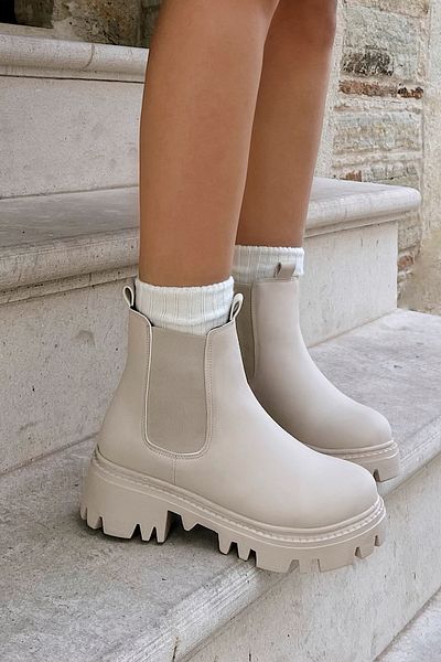 POLKA STORE Chelsea Elastic Side Bands Thick Sole Elastic Extra Matte Leather Beige Nude Skin Short Mini Women's Boots
