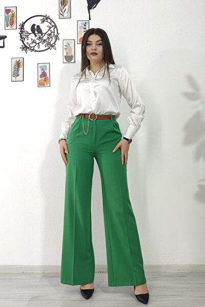 MissVina Πλισέ παντελόνι με φαρδιά πόδια με λεπτομέρεια αλυσίδας και ζώνη