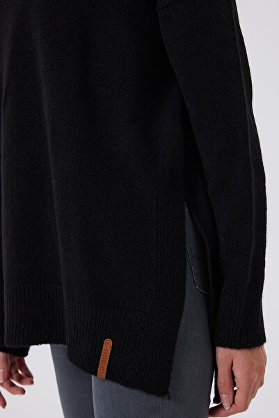 Lee Cooper Women's Knitwear Sweater, Grey and Black Options