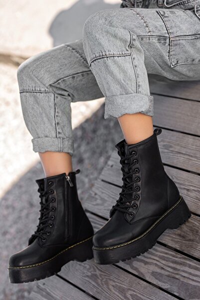 DURUNUN BUTİĞİ Moni Siyah Cilt Kalın Tabanlı Kadın Günlük Postal