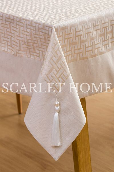 scarlet home collection Покривка за маса с жакардова полиестерна рамка и шарка на кошница