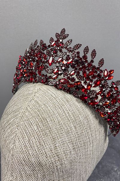 Hobigram Coroana de mireasa Henna cu frunze de Oscar in burgundy pentru cele mai frumoase mirese - Coroana, piatra de cristal, model elegant, coroana de mireasa