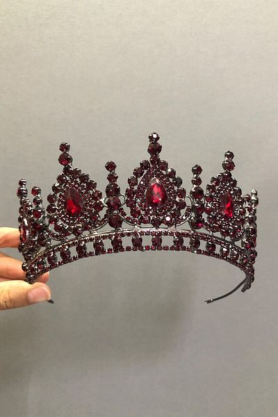 Hobigram Model Ahu Coroana și cercei de mireasă cu henna roșu închis pentru cele mai frumoase mirese – Coroană, piatră de cristal, model elegant