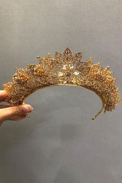 Hobigram Coroană și cercei de mireasă cu henna Omega Model Honey Color pentru cele mai frumoase mirese – Coroană, piatră de cristal, model elegant