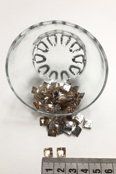 Hobigram Χάντρες Ποικιλία Light Mink Square Plastic Strut Stone 20 gr – Χάντρες, Κομψό Σχέδιο, Γυναικείο Αξεσουάρ – Β