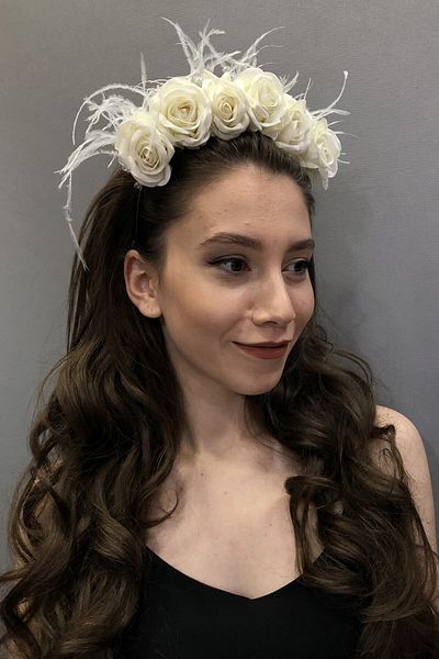 Hobigram Coroană cu pene cu flori model Lena pentru cele mai frumoase mirese – Coroană, piatră de cristal, model elegant, coroană de mireasă – Coroană –