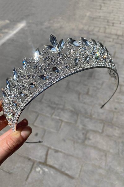 Hobigram Coroana de mireasa Lena cu model de navetă de culoare argintie pentru cele mai frumoase mirese – Coroană, cu pietre de cristal, model elegant – Coroană –