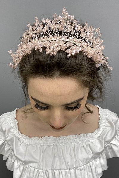 Hobigram Henna și coroană de mireasă cu piatră de cristal Sirius de culoare somon pentru cele mai frumoase mirese – Coroană, piatră de cristal – Coroană –