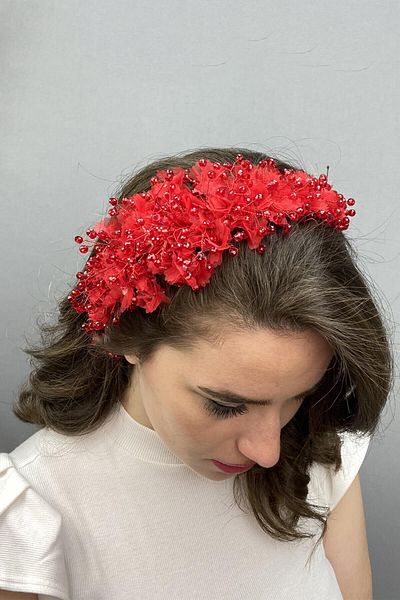 Hobigram Agena roșie cu piatră de cristal Henna și coroană de mireasă pentru cele mai frumoase mirese – Coroană, piatră de cristal, model elegant –