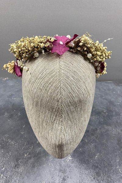 Hobigram Coroana de mireasa cu perle cu flori uscate Cipso si hortensie burgundy pentru cele mai frumoase mirese – Coroana – Coroana
