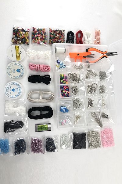 Hobigram Bead Assortment Jewelry Making Material Hobby Set with Scrapers – Beads, Stylish Design, Women's Accessory – B