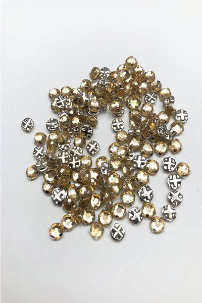 Hobigram Beads Assortment Honey Color Small Case Sewing Stone 25 Pieces – Beads, Stylish Design, Women's Accessory –