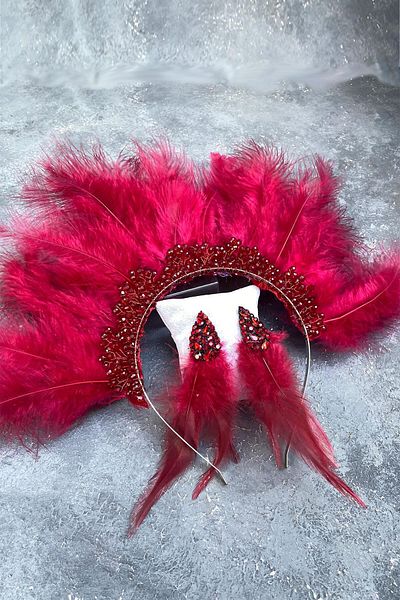 Hobigram Coroană și cercei de mireasă Henna cu mărgele de cristal și pene Maya Burgundy pentru cele mai frumoase mirese – Coroană, cu pietre de cristal