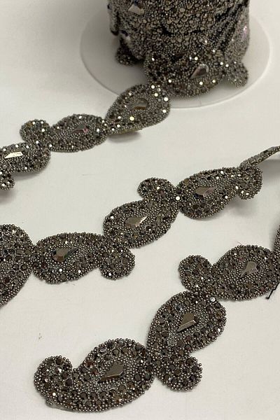 Hobigram Decorative Ribbon Shawl Pattern Iron-On Ribbon Stone Applique – Decorative Ribbon, Stylish Design – Decorative