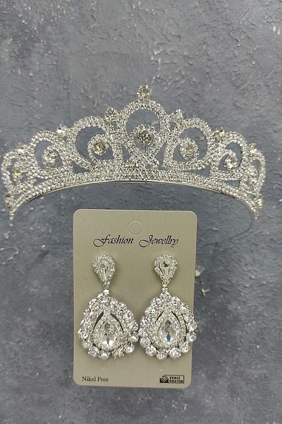Hobigram Bridal Accessory Angel Model Bridal Crown and Shuttle Stone Earrings – Bridal Accessory, Stylish Design – Bridal a