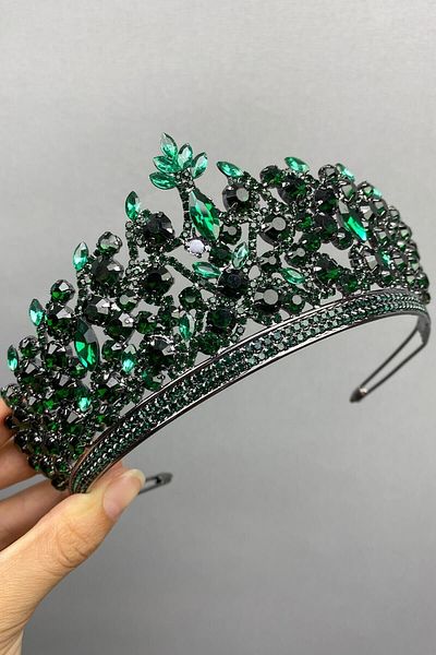 Hobigram Bridal Accessory Emerald Green Pegasi Model Bridal Henna Crown – Bridal Accessory, Stylish Design – Bridal a