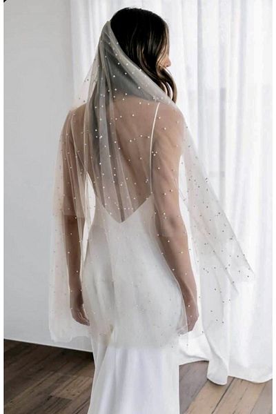 Hobigram Bridal Accessory Off White Pearl Scalloped 1 Meter Veil Pearl Veil – Bridal Accessory, Stylish Design
