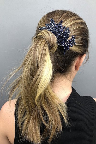 Hobigram Bridal Accessory Navy Blue Leaf Pattern Crystal and Pearl Bridal Hair Accessory – Bridal Accessory – Gel