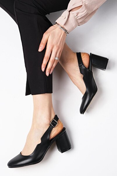 Mio Gusto Черни дамски обувки на ток Odette