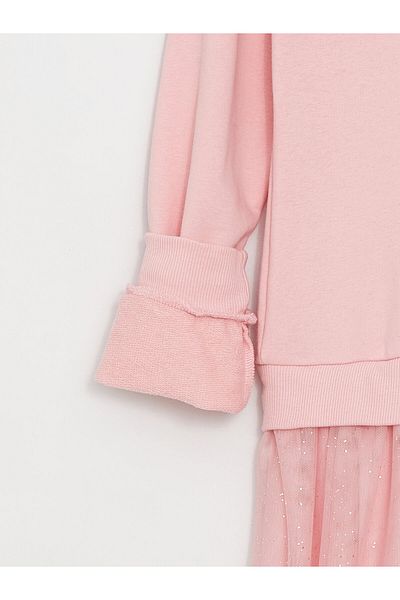LC Waikiki Bedrucktes, langärmliges Mädchenkleid mit Rundhalsausschnitt