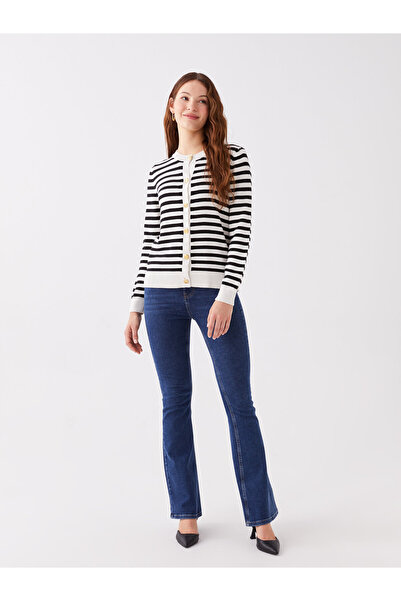 LC Waikiki Gestreifter, langärmliger Strick-Cardigan für Damen mit Rundhalsausschnitt