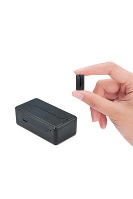 R11 Araç Motosiklet Kablosuz Mıktanıslı Şarj Edilebilir Mini Gps Takip Cihazı ürün fotoğrafı
