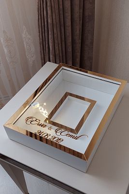 30x40 Cm Gold-beyaz Ledli Fotoğraf Bölümlü Tasarım Gül Kutusu Anı Çerçevesi! Ayna Çerçeve! ürün fotoğrafı