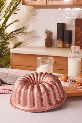 Arya 24 cm Döküm Kek Kalıbı Golden Pink ürün fotoğrafı