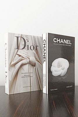 2'li Dekoratif Kitap Kutu Görünümlü Dior Gelinlik & Versace Siyah Yaldız Temalı ürün fotoğrafı