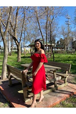 Kadın Kırmızı Carmen Yaka Fırfır Elbise ürün fotoğrafı