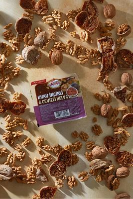 Kuru Incirli & Cevizli Helva Yaz Helvası 350 gr ürün fotoğrafı