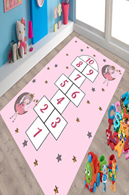 Ayda Oturan Kız Halı, Seksekli Oyun Halısı, Çocuk Halısı, Kaymaz Taban, Yıkanabilir, Leke Tutmaz ürün fotoğrafı