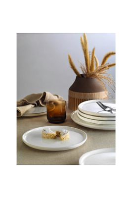 BPA Free Oslo 7 Parça Pasta Seti Modern Yuvarlak 6+ Porselen Beyaz 21 Pasta Tabağı ürün fotoğrafı