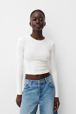 Uzun kollu t-shirt ürün fotoğrafı