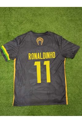 Brezilya Ronaldinho Retro Özel Şampiyonlar Ligi Armalı Futbol Forması 41 ürün fotoğrafı