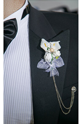 Özel Kutulu Beyaz Yaka Çiçeği Ve Ceket Zinciri ürün fotoğrafı