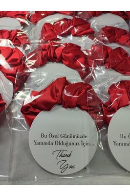 10 Adet Kına Geceleri Için Dağıtılacak Kırmızı Hediyelik Toka ürün fotoğrafı