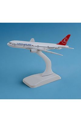 Boeing 777-300 THY 1:400 Ölçekli Metal Model Maket Uçak Masaüstü Sergi Uçak Maketi Koleksiyon Modeli ürün fotoğrafı