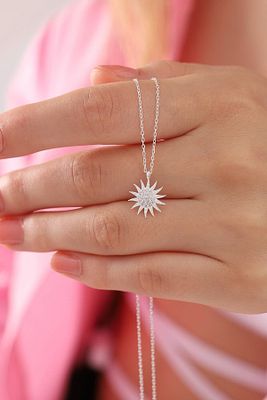 925 Ayar Gümüş Zincirli Beyaz Zirkon Taşlı Güneş Modeli Kolye ürün fotoğrafı