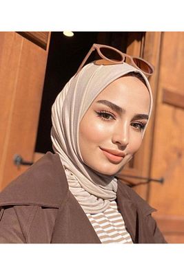 Tesettür Penye Şal Hijap Modeli ürün fotoğrafı