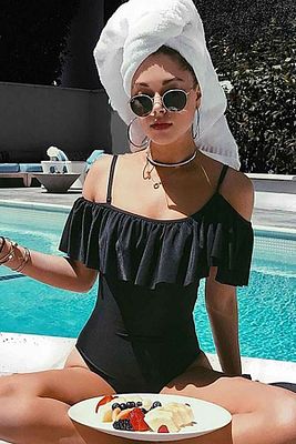 Siyah Fırfır Detaylı Mayo ürün fotoğrafı