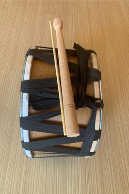 Çocuk Davulu 30 Cm Renk Değişiklik Gösterebilirgerçek Malzemeden Yapılmıştır(ANAOKULU İÇİN İDEALDİR) ürün fotoğrafı