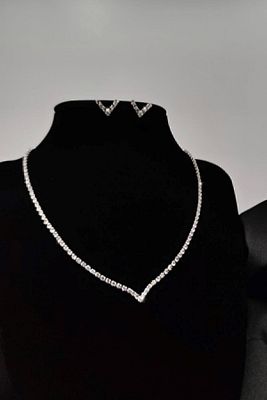 Abiye Gelinlik Su Yolu V Model Kolye Küpe Set ürün fotoğrafı