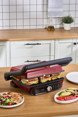 Gastro Grill Pro 2400W Izgara ve Tost Makinesi Kırmızı ürün fotoğrafı